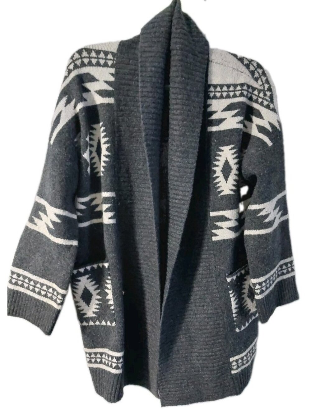 Tahari Cardigan Sweater Aztec Size Medium Open Front Womens Southwestern Gray